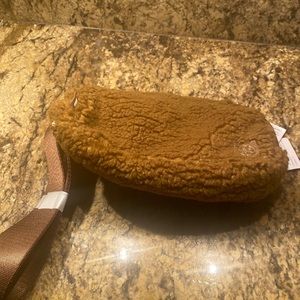 NEW Lululemon Everywhere burnt Caramel brown belt bag fleece Sherpa Fannypack